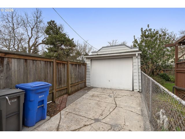 1415 Ne 58TH Ave, Portland, OR 97213