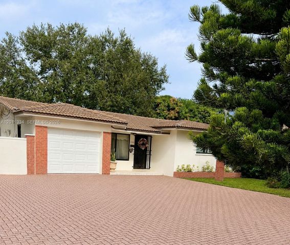 6385 SW 25th St, Miami, FL 33155