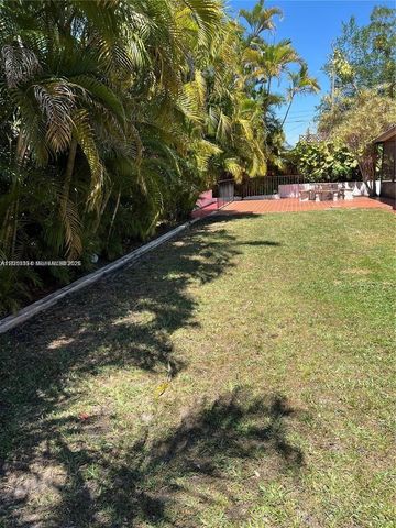 6385 SW 25th St, Miami, FL 33155