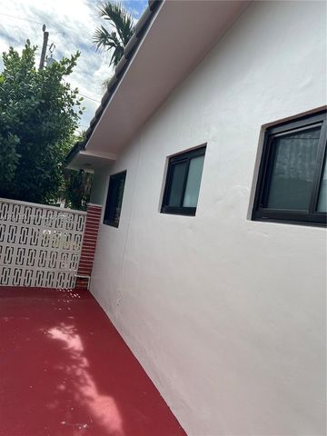 6385 SW 25th St, Miami, FL 33155