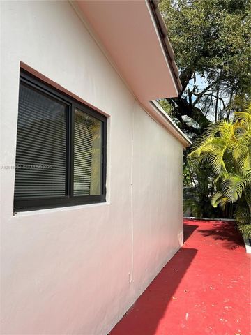 6385 SW 25th St, Miami, FL 33155