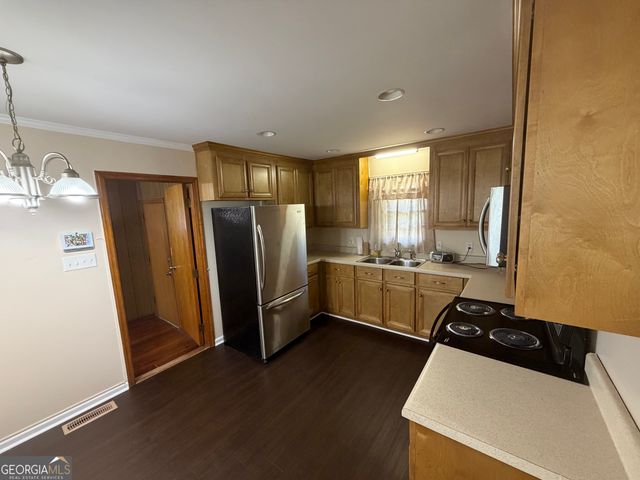 1922 Winston Drive, Macon, GA 31206