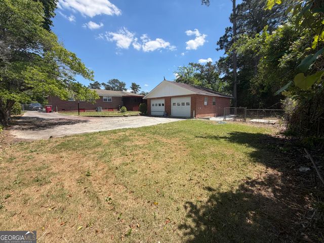 1922 Winston Drive, Macon, GA 31206