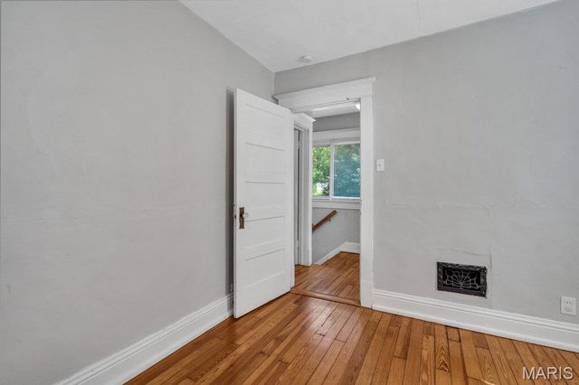 401 Estelle Avenue, Ferguson, MO 63135