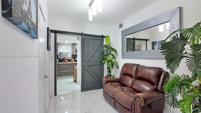 1461 E 7th Ct, Hialeah, FL 33010