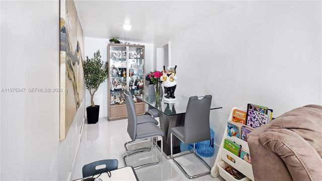 1461 E 7th Ct, Hialeah, FL 33010