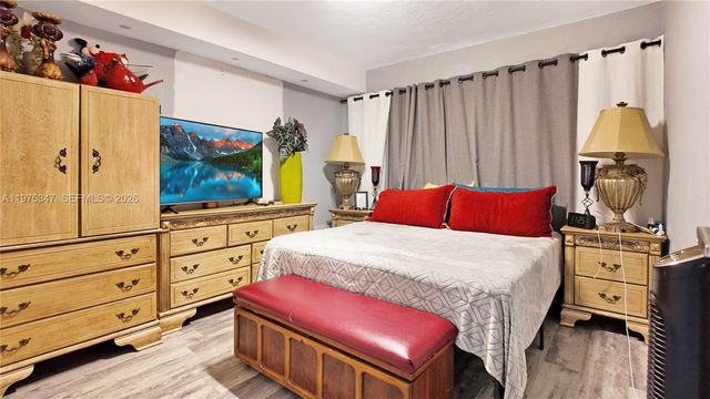 1461 E 7th Ct, Hialeah, FL 33010