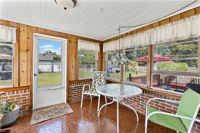 107 Grove AVE, Suffolk, VA 23434