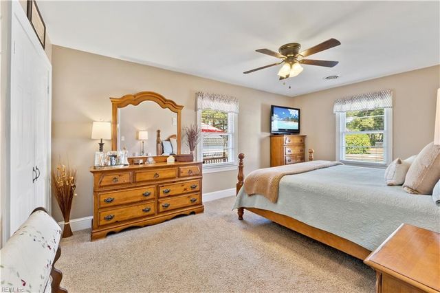 107 Grove AVE, Suffolk, VA 23434