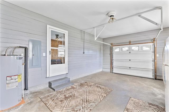 107 Grove AVE, Suffolk, VA 23434