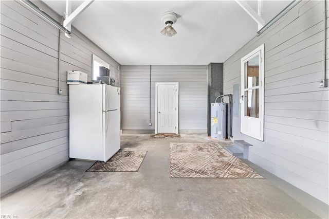 107 Grove AVE, Suffolk, VA 23434