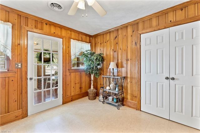 107 Grove AVE, Suffolk, VA 23434