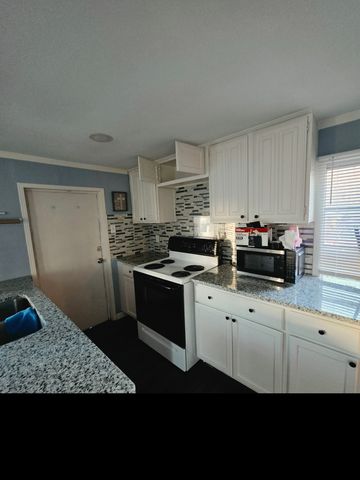 400 E Oak Grove Road, Corsicana, TX 75110
