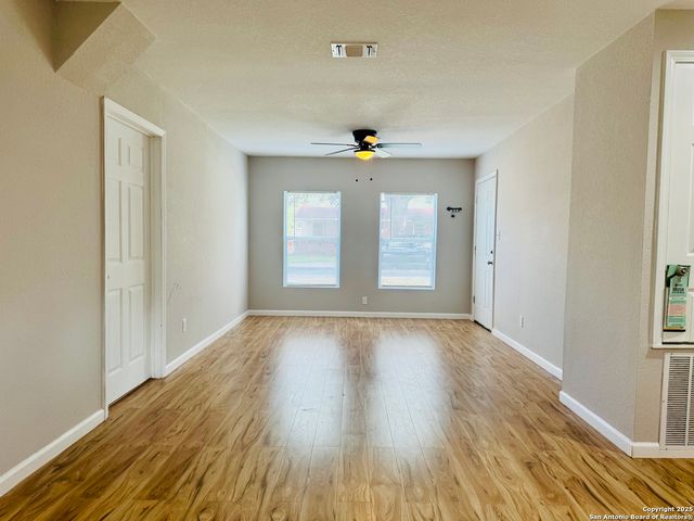 418 Fargo, San Antonio, TX 78220