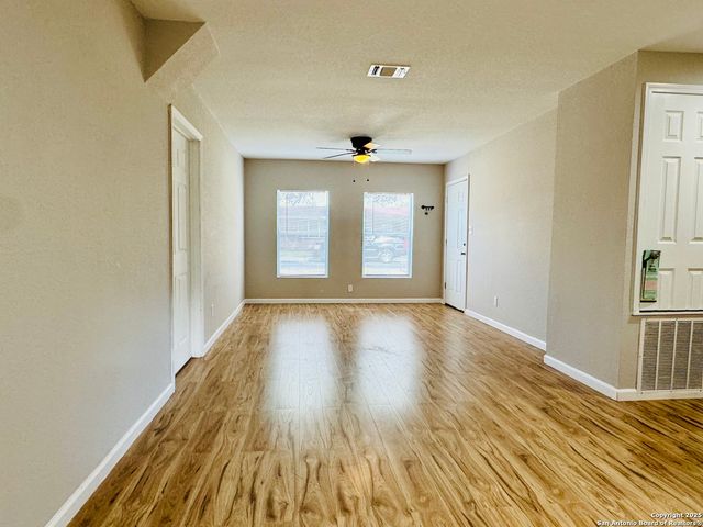 418 Fargo, San Antonio, TX 78220