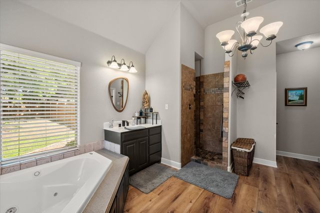 3640 Baylor Boulevard, Midlothian, TX 76065