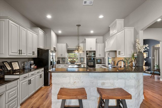 3640 Baylor Boulevard, Midlothian, TX 76065