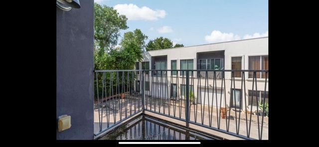 4801 S Congress Ave F4, Austin, TX 78745