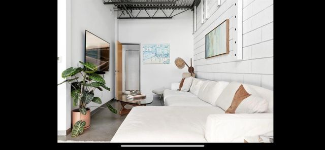 4801 S Congress Ave F4, Austin, TX 78745