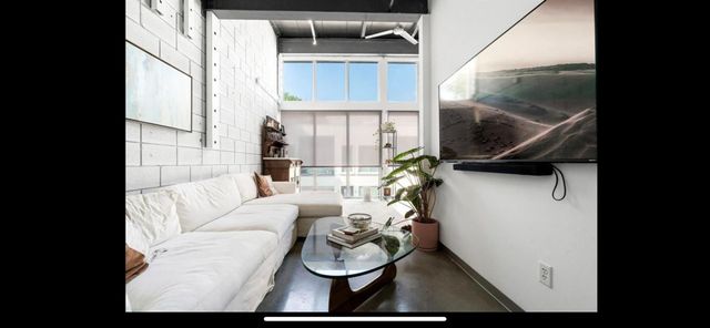 4801 S Congress Ave F4, Austin, TX 78745