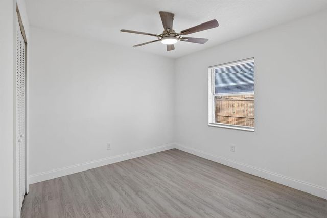124 SE Eyerly Avenue, Port St. Lucie, FL 34983