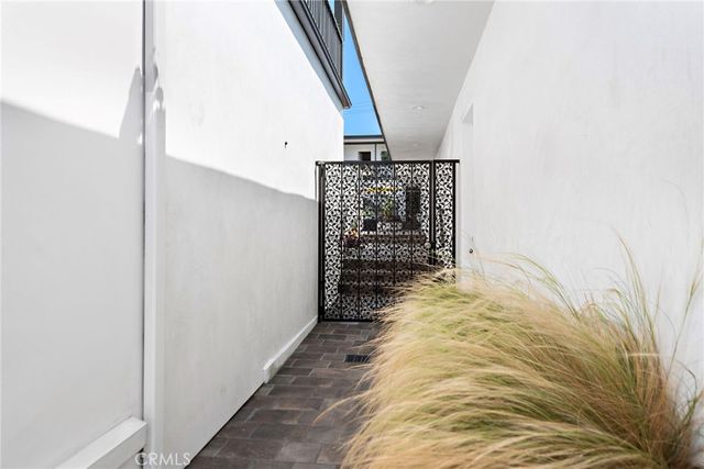 326 N Coast F, Laguna Beach, CA 92651