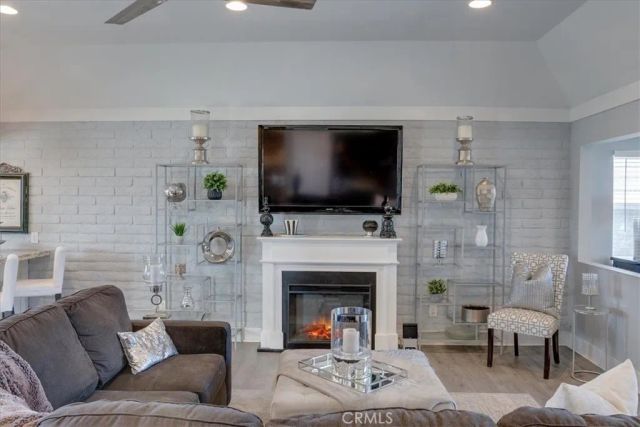 22346 Canyon Club, Canyon Lake, CA 92587