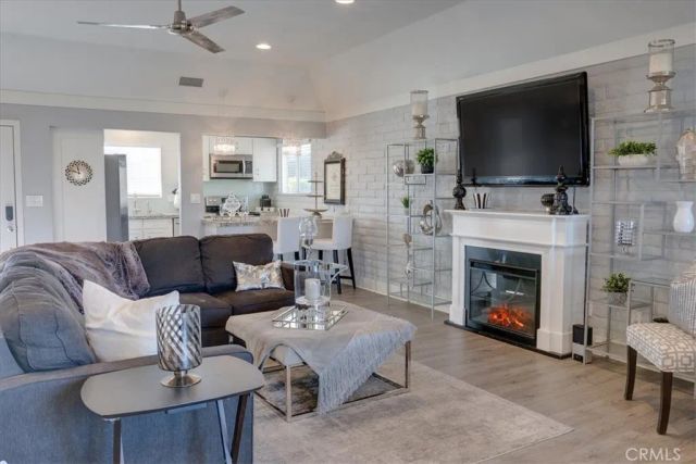 22346 Canyon Club, Canyon Lake, CA 92587