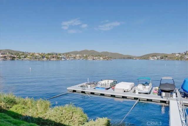 22346 Canyon Club, Canyon Lake, CA 92587