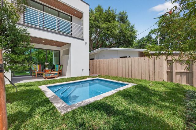 912 SE 13th St, Fort Lauderdale, FL 33316