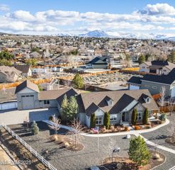 2695 Kaleb Court, Minden, NV 89423