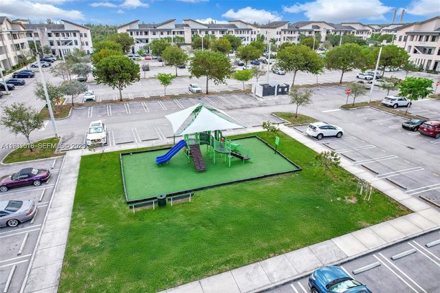 8025 NW 104th Ave 23, Doral, FL 33178