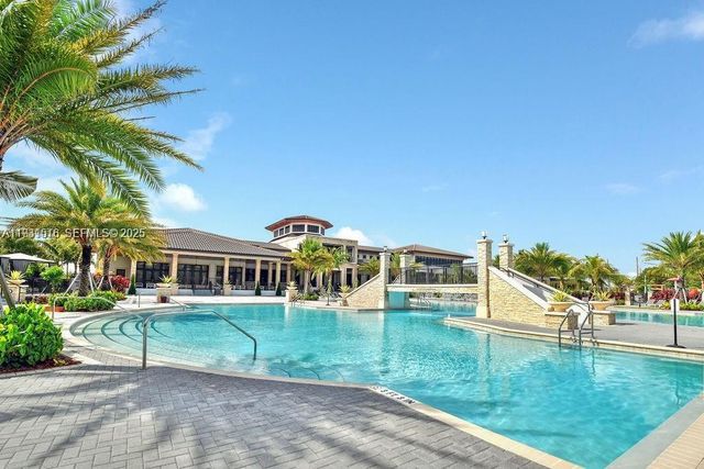 8025 NW 104th Ave 23, Doral, FL 33178