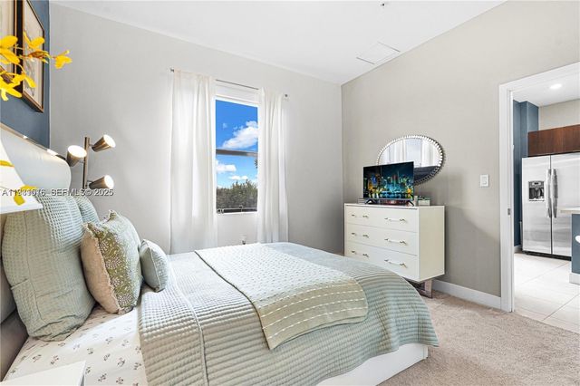 8025 NW 104th Ave 23, Doral, FL 33178