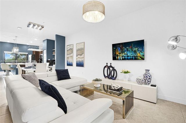 8025 NW 104th Ave 23, Doral, FL 33178