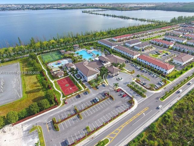 8025 NW 104th Ave 23, Doral, FL 33178