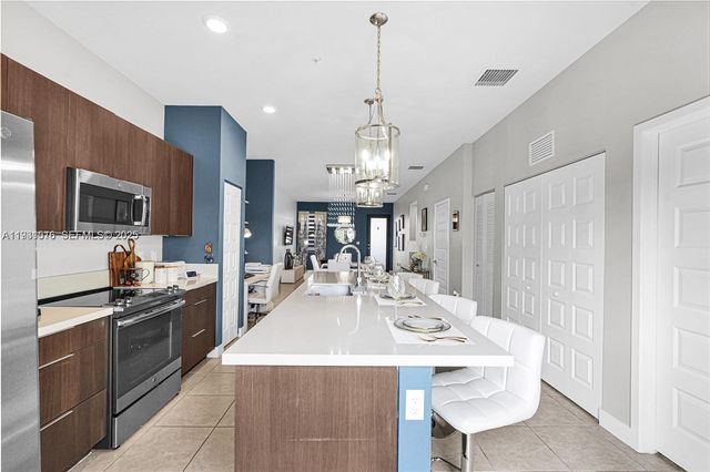 8025 NW 104th Ave 23, Doral, FL 33178