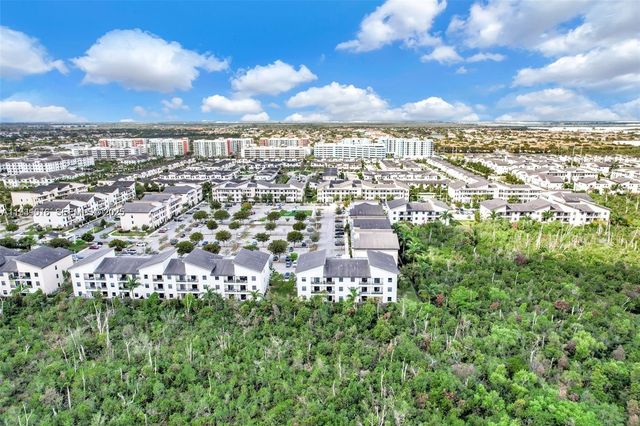 8025 NW 104th Ave 23, Doral, FL 33178