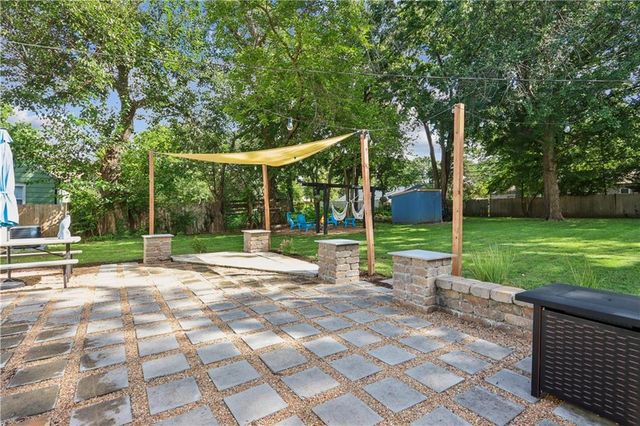 6907 W 77th Terrace, Overland Park, KS 66204