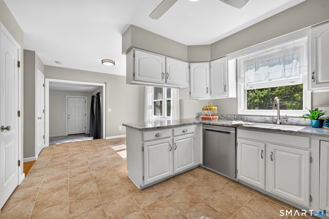 11 Tanglewood Drive, Preston, CT 06365