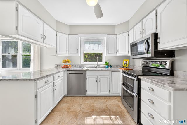 11 Tanglewood Drive, Preston, CT 06365