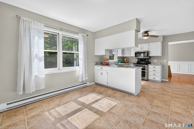 11 Tanglewood Drive, Preston, CT 06365