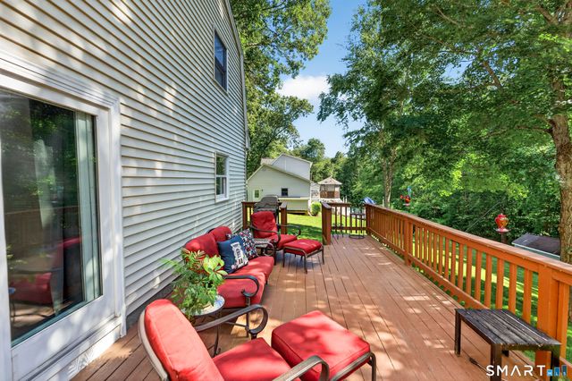 11 Tanglewood Drive, Preston, CT 06365