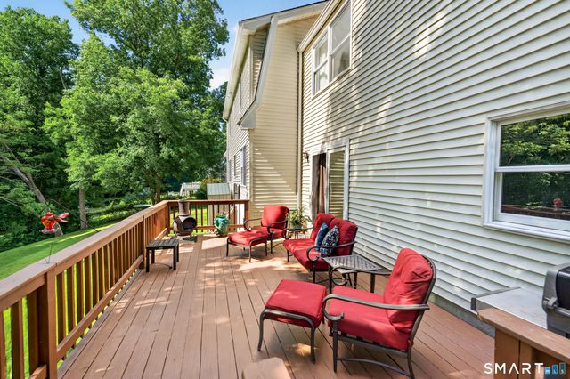 11 Tanglewood Drive, Preston, CT 06365