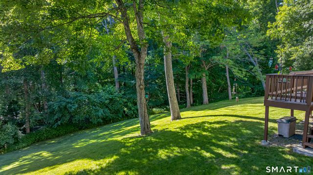 11 Tanglewood Drive, Preston, CT 06365