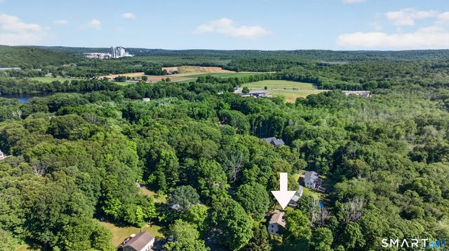 11 Tanglewood Drive, Preston, CT 06365