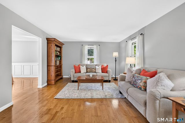 11 Tanglewood Drive, Preston, CT 06365
