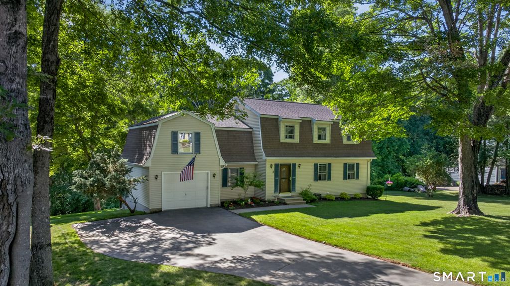 11 Tanglewood Drive, Preston, CT 06365