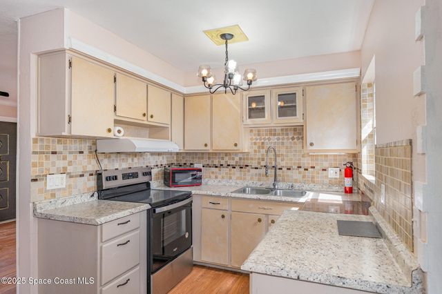 961 Kaufman, Cocoa, FL 32927