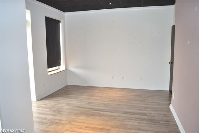 25326 Little Mack Ave. Avenue, St Clair Shores, MI 48081